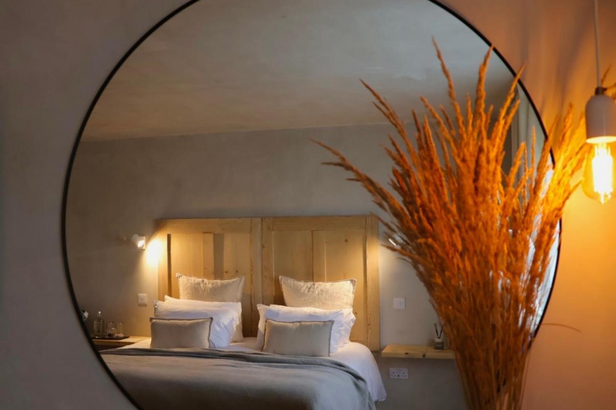 Fiddle + Bow Hotel Doolin